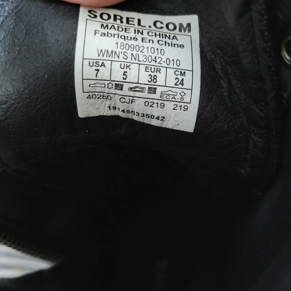 Sorel Waterproof Combat Boot, Size 7 - Picture 2 of 10